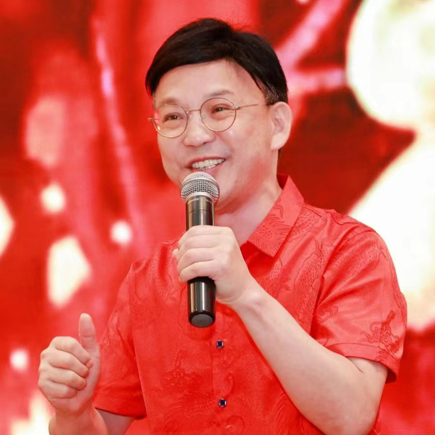 袁金福：歌唱家